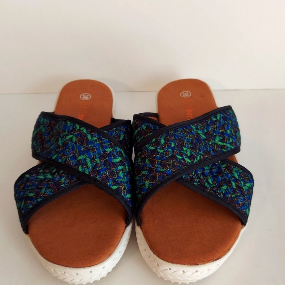 NEW Bernie Mev, Avon,  Flat Woven Slide. Memory Foam Sandals Women's 38 …